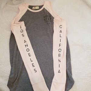 Hollister Women's/Junior's S Graphic cut shoulders